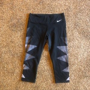 Nike crop leggings size L